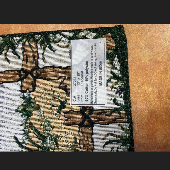 4 Rooster Chicken Tapestry Placemat 13"x19" - Picture 2 of 3